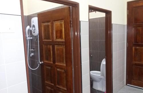 Cherang Ruku House | Faris's Homestay & Resort