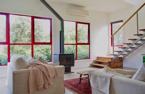 Waratah Bay House | Farmhouse At The Gap