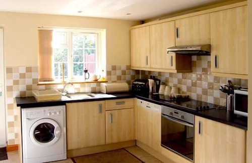 Pentraeth Cottage | FARMHOUSE COTTAGE, pet friendly, with a garden in Pentraeth