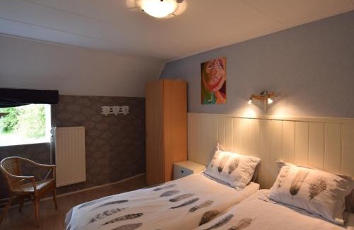 Oosterwijk House | Farmhouse in Oosterwijk by River Linge