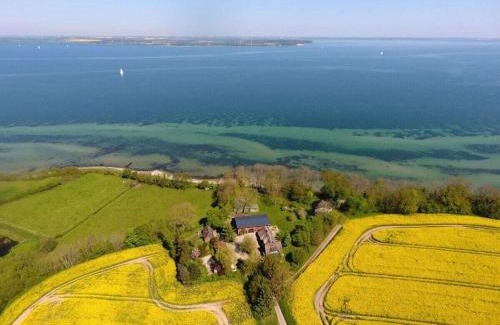 Steinbergkirche House | Farmhouse on the Mühlendamm