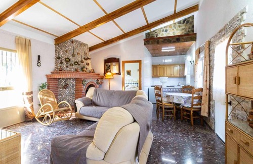 Padul Villa | Farmhouse with large garden, large pool