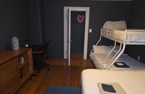 Meriden Apartment | Fashionably cozy2