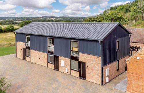 Bishampton House | Fawn Cottage disabled adapted 3 bedroom hot tub