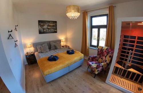 Loebtau Apartment | FederTraum mit Sauna, sehr gemütlich