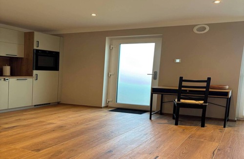 Hassfurt Apartment | Feel-good studio with balcony (30 sqm)