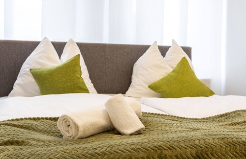 Klagenfurt am Woerthersee Condo | feel the city - Klagenfurt - 6 people - free underground parking - Netflix