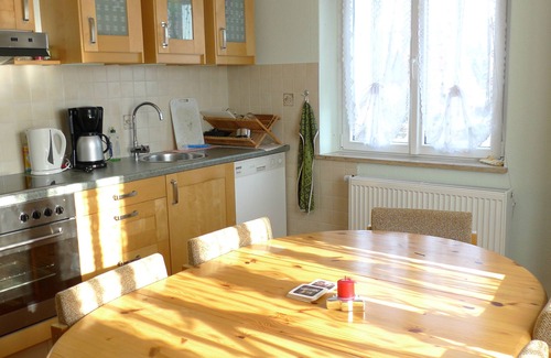 Potschappel Apartment | FeFewo (Südrand DD), 85 sqm in 2-family house, 2 pers. 75€, far. Pers. 15€ per night