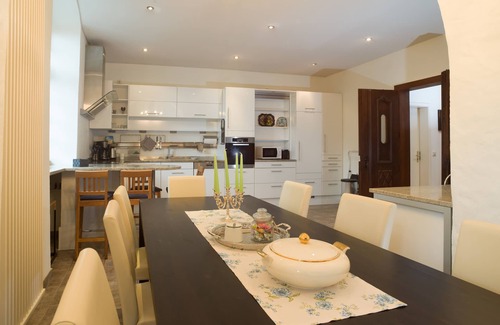 Hilbringen Apartment | Ferien im Schloss Hilbringen