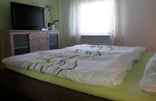 Roesrath Apartment | Ferien- Messewohnung nähe Köln-Messe Flughafen Bonn