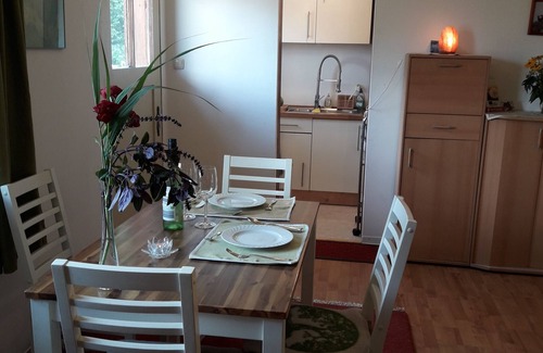 Eggermuhlen Cabin | Ferienhütte am Privatsee, Fischen, Schwimmen, Reiten, Wandern und Radeln