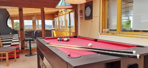 Driedorf House | Ferienhaus am Seeblick Garten, Grill, Billard, Dart, Bike, Sauna ww-seeblick