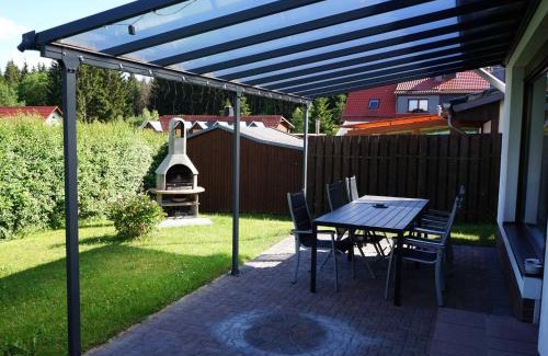 Rotacker Apartment | Ferienhaus am Wald - Einzelstandort mit Wallbox