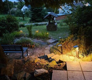 Gickelsberg House | Ferienhaus am Wald mit Südblick