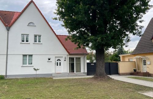 Stobnitz Apartment | Ferienhaus Constanze Mücheln am Geiseltalsee für bis zu 6 Personen, Terrasse, Garage