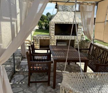 Vilanija House | Ferienhaus Marija mit Pool