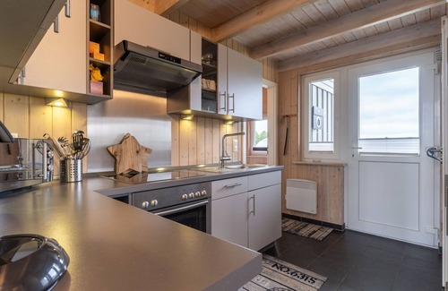 Wesselburenerkoog House | Ferienhaus mit Strandkorb, Kaminofen, Whirlpool und Sauna