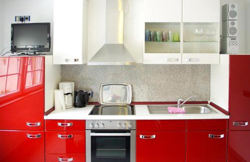 Meschenich House | Ferienhaus Roy