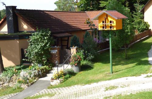 Goessweinstein House | Ferienhaus Sylvia beim Waldrand