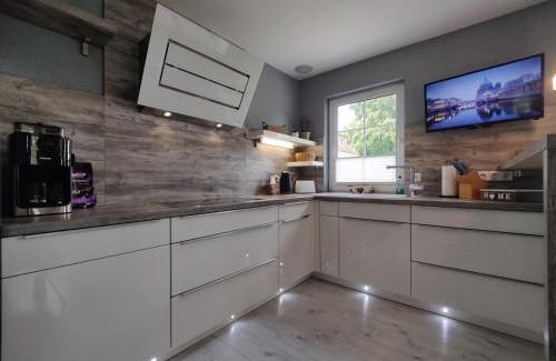 Gablenz Villa | Ferienhaus Villa Adelsberg mit Dachterrasse in Zentraler Lage für bis zu 10 Personen