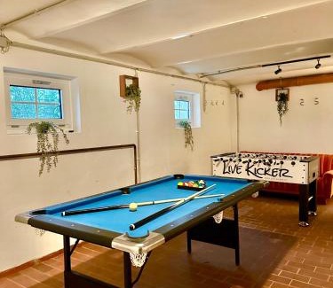 Juliusplate House | Ferienhaus Weserblick am Sandstrand mit Dart, Billard und Tischkicker