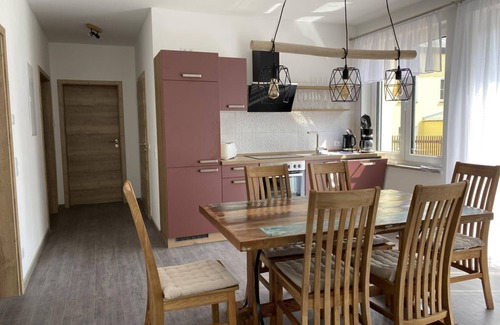 Reinhardtsdorf-Schoena Apartment | Ferienwohnung "zwillingsstiege", 2 Schlafräume - Ferienhaus Barbarine