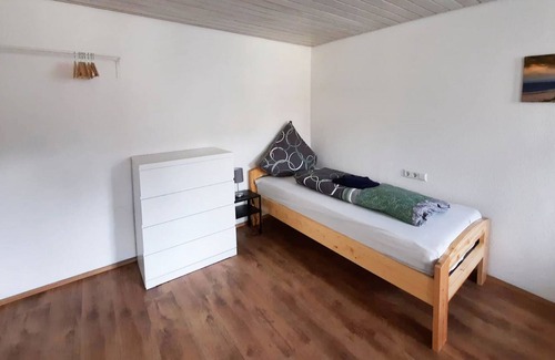Unterboihingen Apartment | Ferienwohnung Bw33, 75qm, 3 Schlafzimmer, Max. 5 Personen
