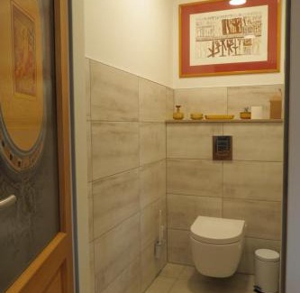 Zwenkau Apartment | Ferienwohnung 1 am Zwenkauer See - frisch renoviert