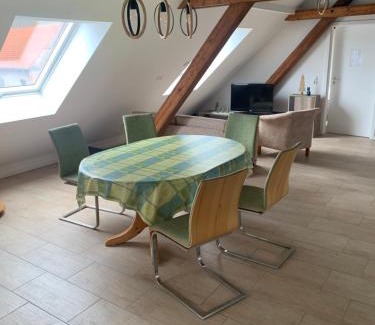 Niddatal Apartment | Ferienwohnung, 3 Zimmer, 100 qm, Betten trennbar 2. Stock