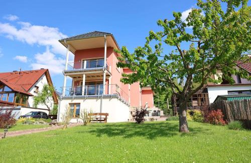 Schweina Apartment | Ferienwohnung Altensteinblick