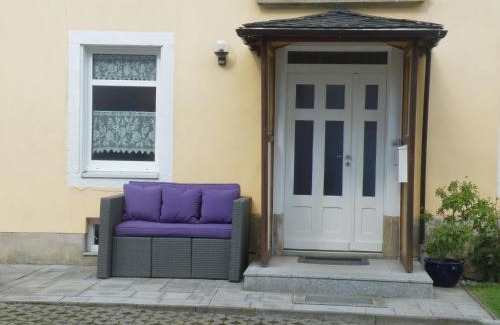 Lichtenhain Apartment | Ferienwohnung Am Lindenbaum