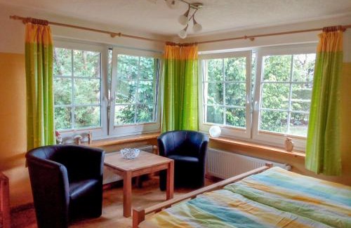 Ahrenshagen-Daskow Apartment | Ferienwohnung am Wald