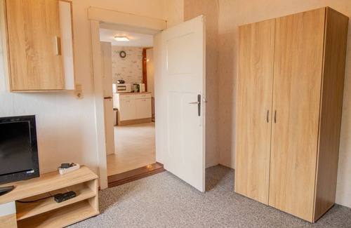 Kroeslin Apartment | Ferienwohnung an der Marina - Ferienwohnung