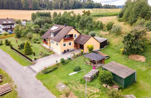 Wiesau Apartment | Ferienwohnung Bächer