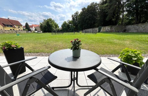 Ballenstedt Apartment | Ferienwohnung Bertchen - barrierefrei mit Südterrasse und Carport in ruhiger Altstadtlage von Ballenstedt
