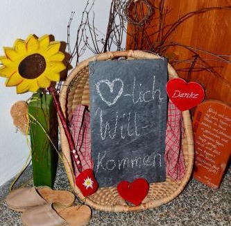 Pullenreuth Apartment | Ferienwohnung Burgerhof