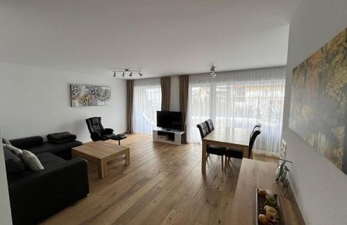 Lantsch-Lenz Apartment | Ferienwohnung Diala