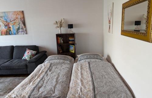 Marienfels Apartment | Ferienwohnung Hennessy