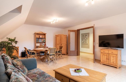 Oberhavel Apartment | Ferienwohnung im grünen Mühlenbeck-nahe Berlin