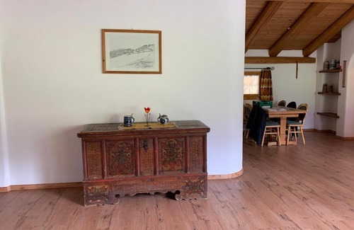 Tschierv Apartment | Ferienwohnung Jalet
