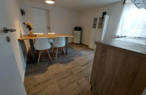 Donsbach Apartment | Ferienwohnung Josy