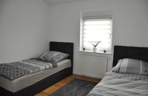 Giebelstadt Apartment | Ferienwohnung "Julka" kostenloses W-LAN