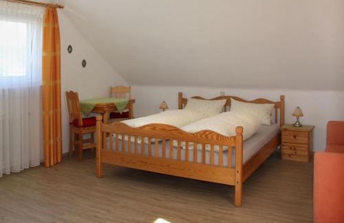 Burkheim Apartment | Ferienwohnung Kaiserstuhlblick