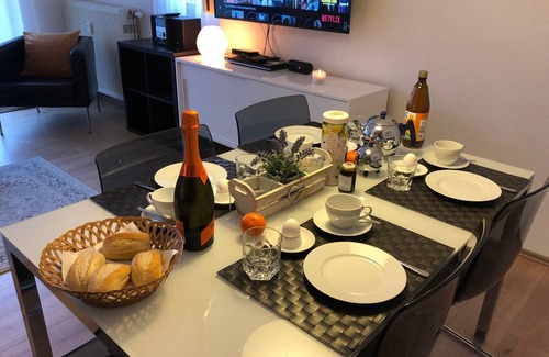 Gustow Apartment | Ferienwohnung "Kapitän Hook" mit Sonnenterrasse & Garten zwischen Strand, Wald & Wiese auf Rügen!