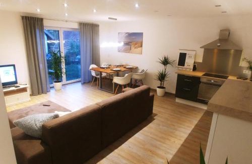 Penzing Apartment | Ferienwohnung MIA-LENA