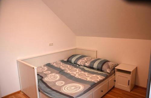 Micheldorf in Oberoesterreich Apartment | Ferienwohnung mit Blick auf Kremsmauer