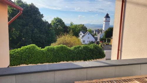 Munstermaifeld Apartment | Ferienwohnung mit Sauna und Balkon