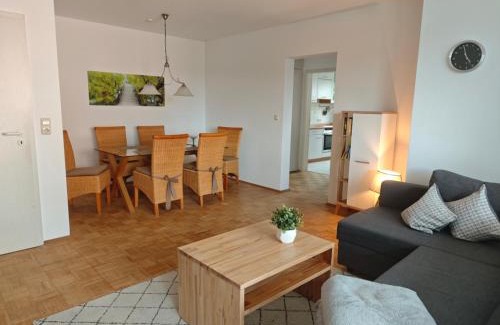 Hirschaid Apartment | Ferienwohnung mit Kanalblick