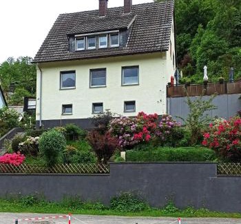 Altena Apartment | Ferienwohnung mit Terrasse für 1-4 Personen