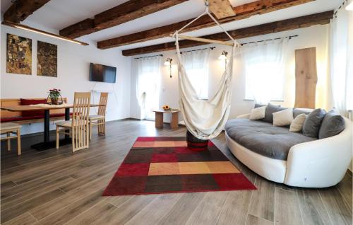 Atzesberg Apartment | Ferienwohnung Mit Weitblick